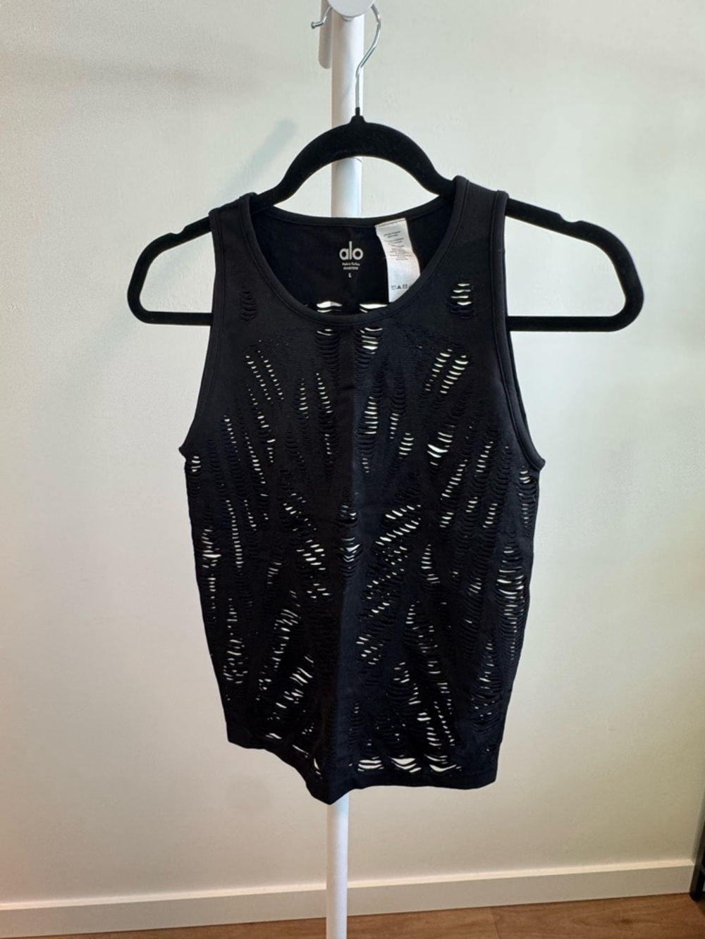 Alo Black Distressed Ribbed Tank Top size L
